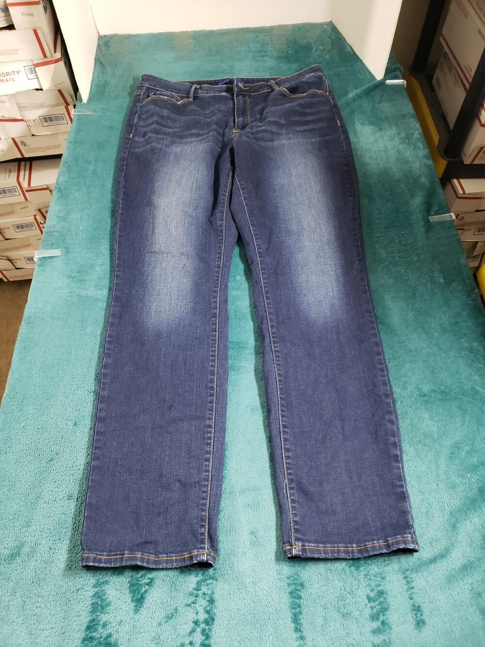 Apt 9 Jeans Size 14 Women Blue Denim Stretch Pants Ladies Mid Rise Straight